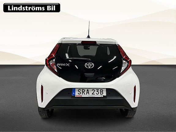 Toyota Aygo X 8 of 19