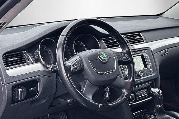 Skoda Superb 5 of 15