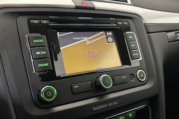 Skoda Superb 8 of 15