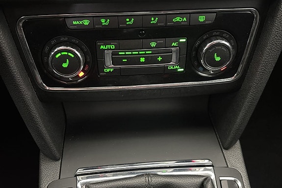 Skoda Superb 11 of 15