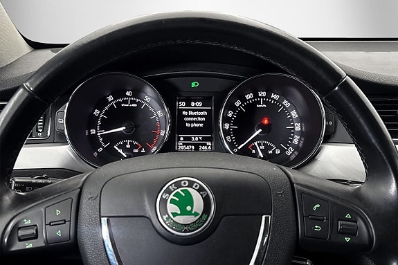 Skoda Superb 6 of 15