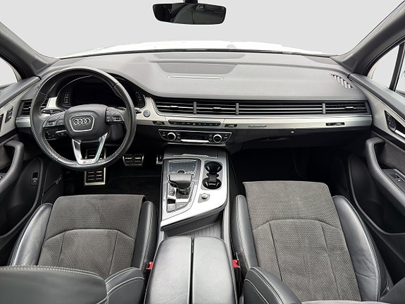 Audi Q7 10 of 22