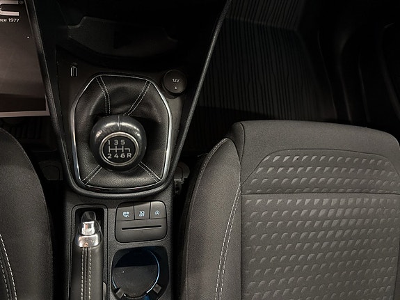 Ford Fiesta 18 of 24