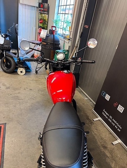 BSA Bantam 350 -26 Barrel black/Victor Yellow/Firecracker Red 5 of 7