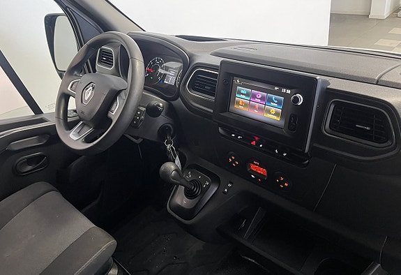 Renault Master 8 of 19