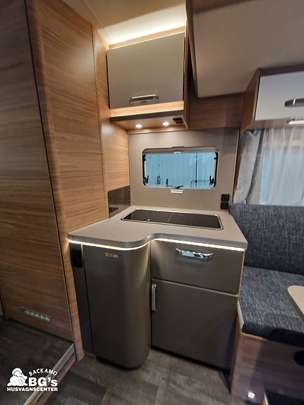 Weinsberg CaraSuite 700 DX //LAGERRENSNING// 6 of 11