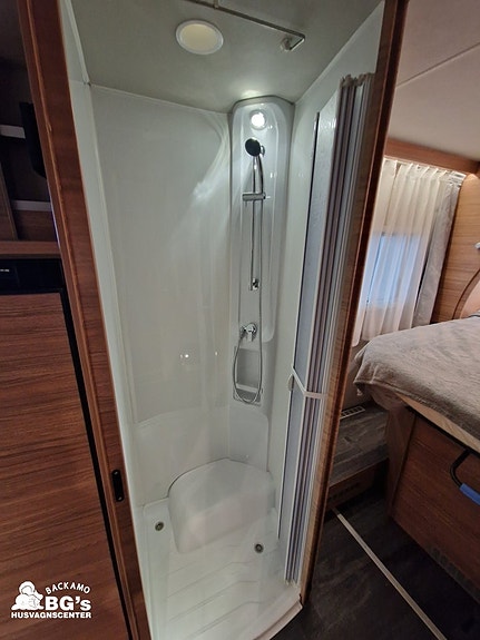 Weinsberg CaraSuite 700 DX //LAGERRENSNING// 9 of 11