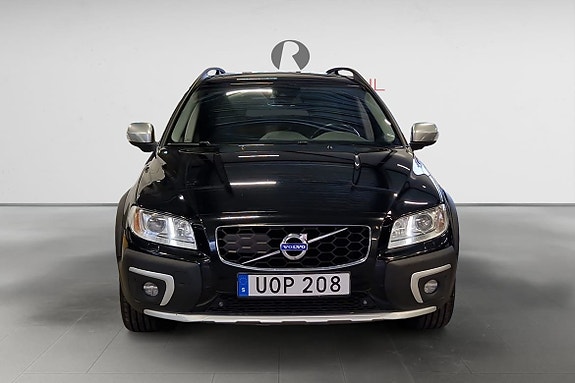 Volvo XC70 10 of 17