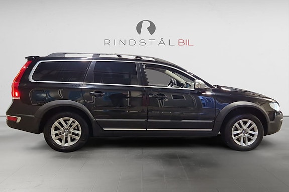 Volvo XC70 8 of 17