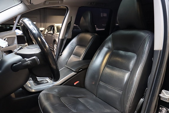 Volvo XC70 13 of 30