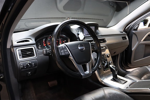 Volvo XC70 12 of 30