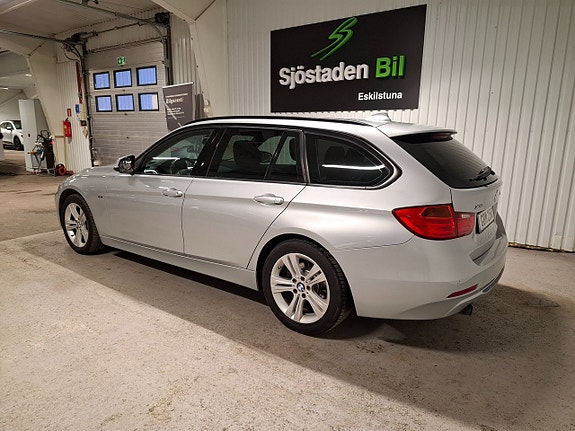 BMW 320 3 of 14