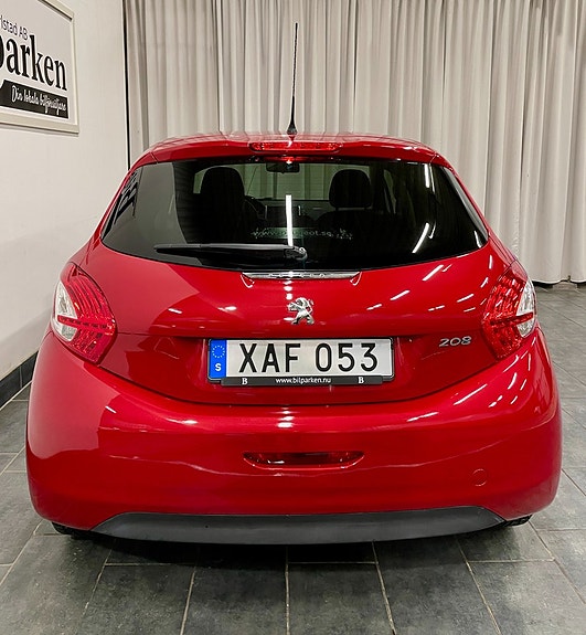 Peugeot 208 23 of 23