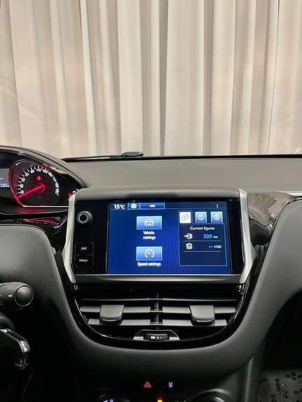 Peugeot 208 11 of 23