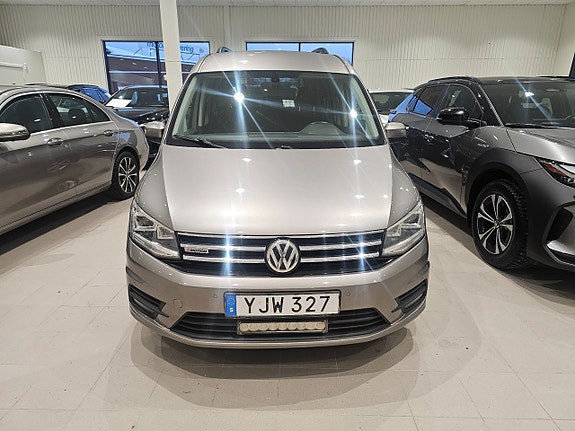 Volkswagen Caddy Maxi 3 of 5