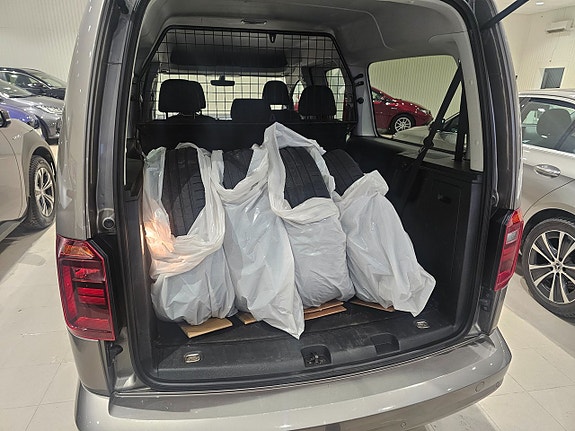 Volkswagen Caddy Maxi 7 of 9