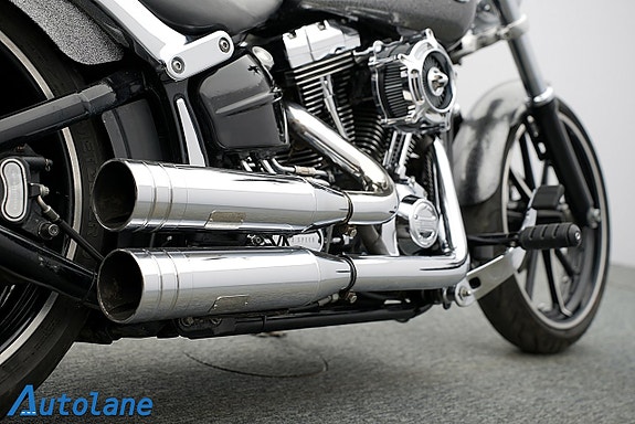 Harley-Davidson Breakout *Dr jekill & mr Hyde 27 of 27