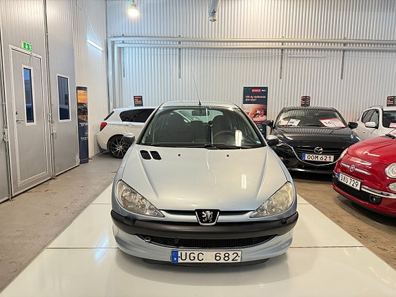 Peugeot 206 3 of 11