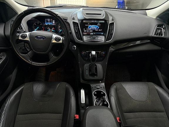Ford Kuga 9 of 16