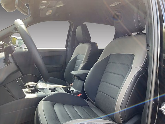 Volkswagen Amarok 5 of 5