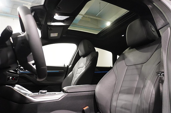 BMW i4 14 of 18