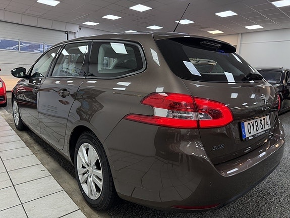 Peugeot 308 3 of 21