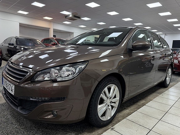 Peugeot 308 2 of 21