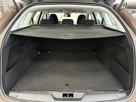 Peugeot 308 17 of 21