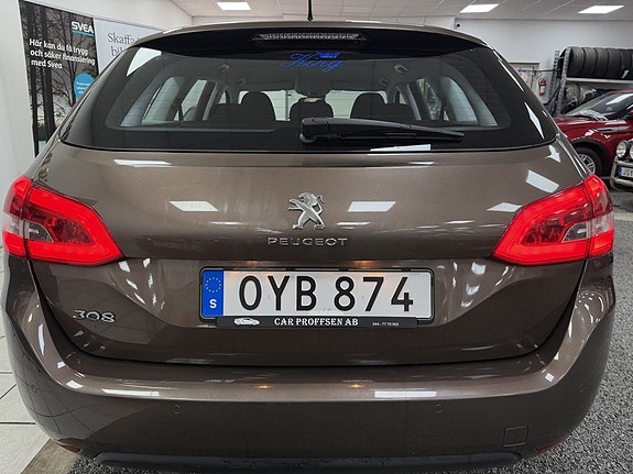 Peugeot 308 7 of 21