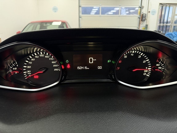Peugeot 308 9 of 21