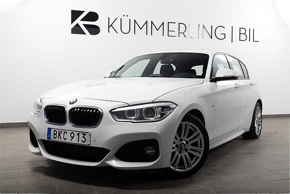 BMW 118i 2 of 5