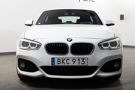 BMW 118i 5 of 5