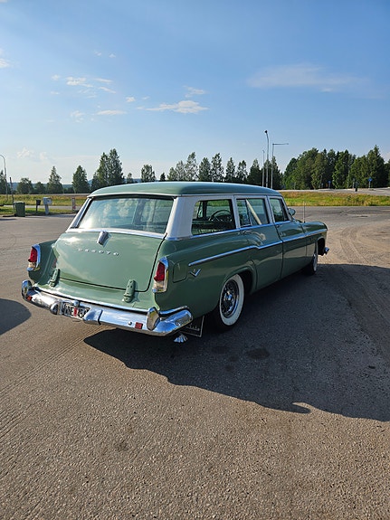DeSoto Firedome 2 of 5