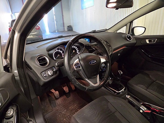 Ford Fiesta 5 of 5
