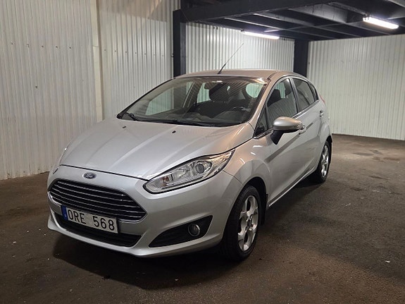 Ford Fiesta 2 of 9