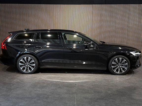 Volvo V60 3 of 28
