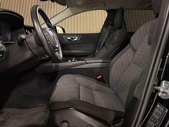 Volvo V60 12 of 28