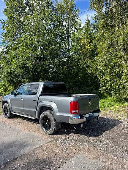 Volkswagen Amarok 3 of 6