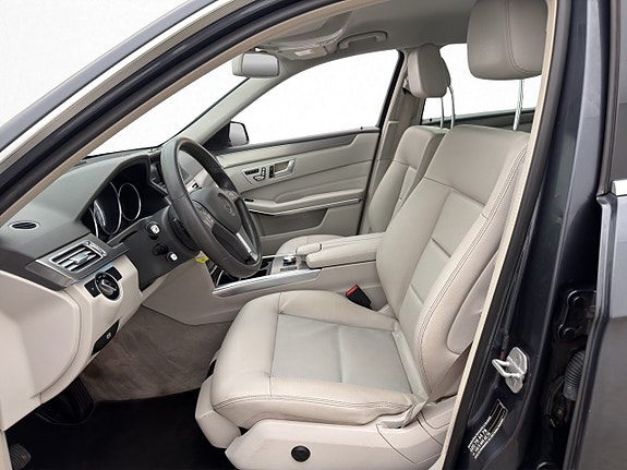 Mercedes-Benz E220 9 of 25