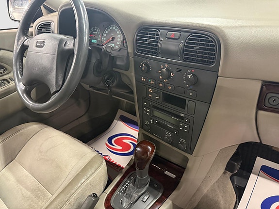 Volvo V40 16 of 16