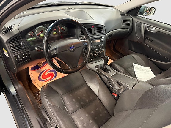 Volvo S60 9 of 18