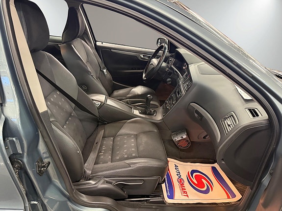 Volvo S60 16 of 18