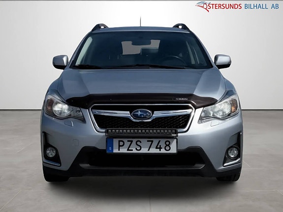 Subaru XV 2 of 5