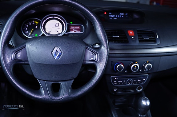 Renault Megane 11 of 15