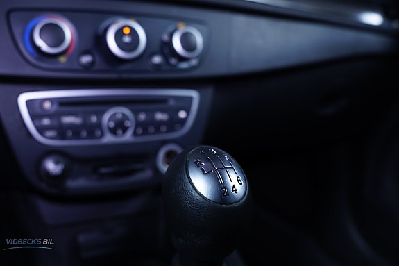 Renault Megane 13 of 15