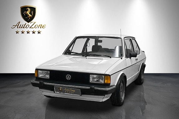 Volkswagen Jetta 3 of 5
