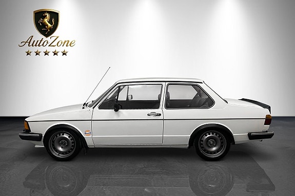 Volkswagen Jetta 4 of 5