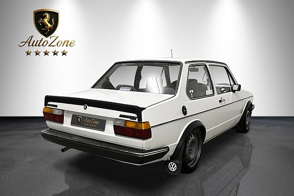 Volkswagen Jetta 7 of 9