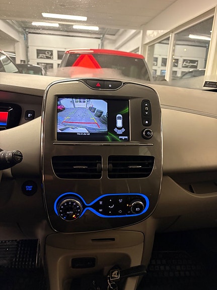 Renault Zoe 9 of 13