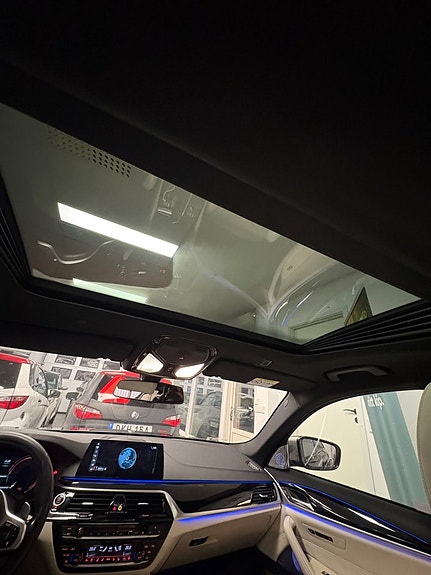BMW M550i 26 of 30